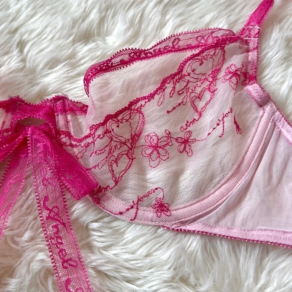 Victoria’s Secret Angels Bra - Picture 4 of 7